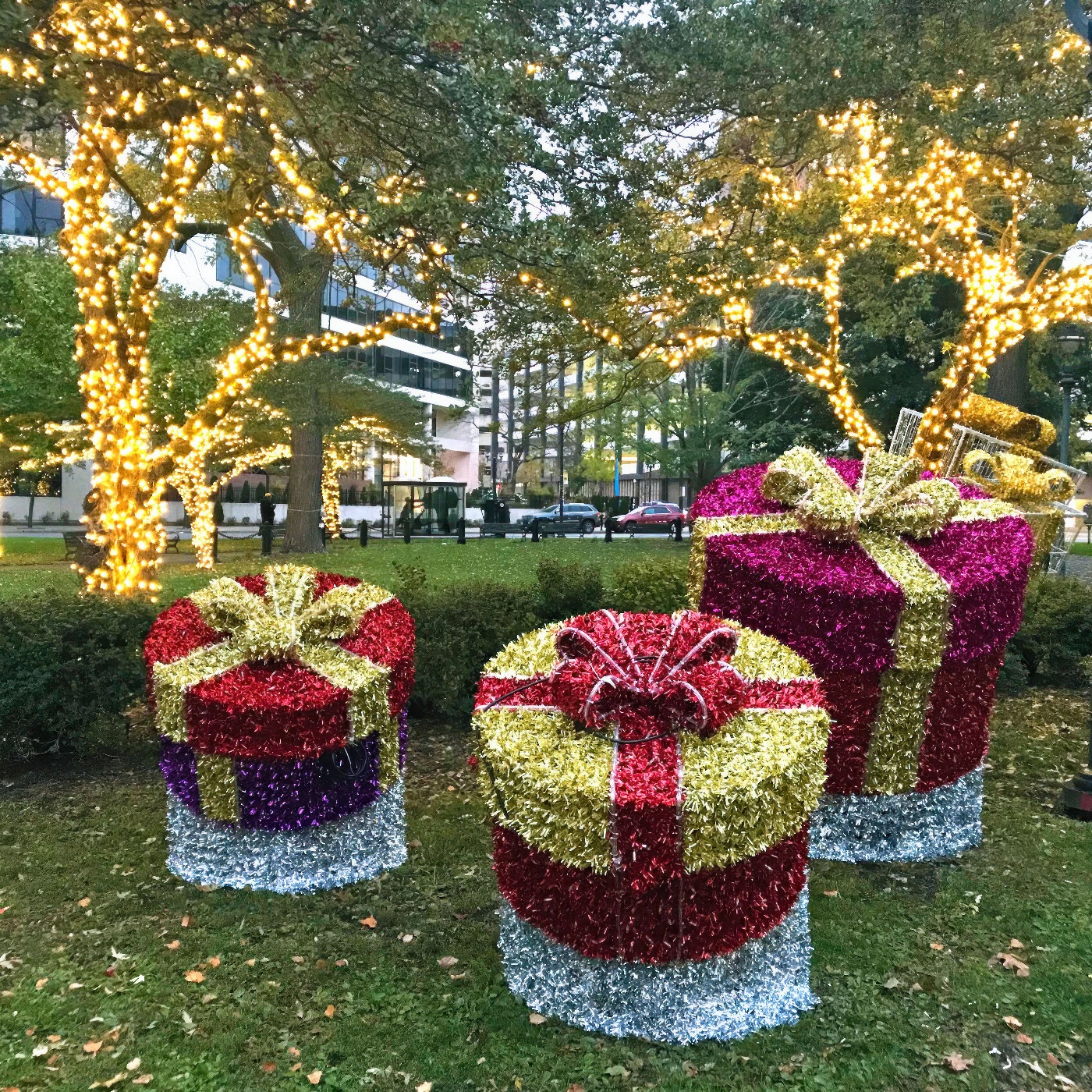 Holiday & Seasonal Decor - KEI - Wisconsin